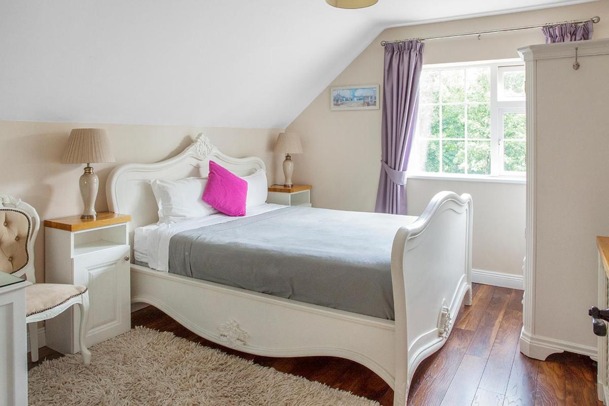 نيوبريدج The Ridgewood Lodge المظهر الخارجي الصورة